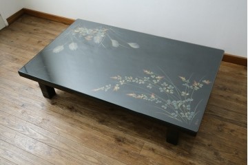中古　美品　輪島塗り　天板に草花が描かれた座卓　定価約160万円　(R-086029)