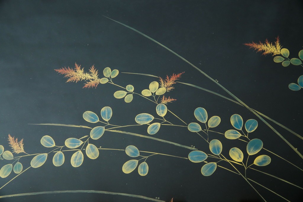 中古　美品　輪島塗り　天板に草花が描かれた座卓　定価約160万円　(R-086029)