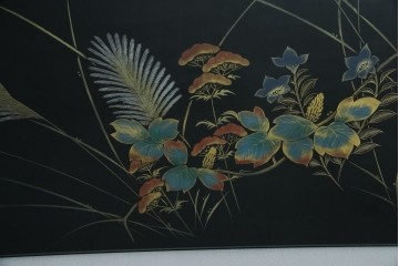 中古　美品　輪島塗り　天板に草花が描かれた座卓　定価約160万円　(R-086029)