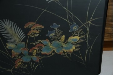 中古　美品　輪島塗り　天板に草花が描かれた座卓　定価約160万円　(R-086029)