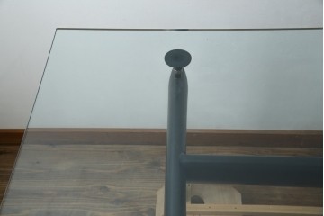 中古　美品　Cassina(カッシーナ)　LC6　スタイリッシュなガラストップのダイニングテーブル　定価約110万円　(R-086030)