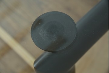 中古　美品　Cassina(カッシーナ)　LC6　スタイリッシュなガラストップのダイニングテーブル　定価約110万円　(R-086030)