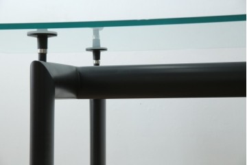 中古　美品　Cassina(カッシーナ)　LC6　スタイリッシュなガラストップのダイニングテーブル　定価約110万円　(R-086030)