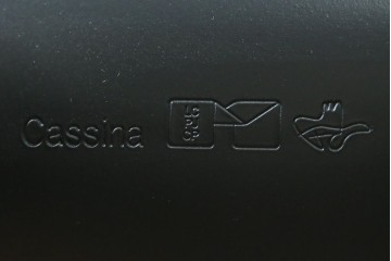 中古　美品　Cassina(カッシーナ)　LC6　スタイリッシュなガラストップのダイニングテーブル　定価約110万円　(R-086030)