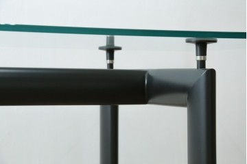 中古　美品　Cassina(カッシーナ)　LC6　スタイリッシュなガラストップのダイニングテーブル　定価約110万円　(R-086030)