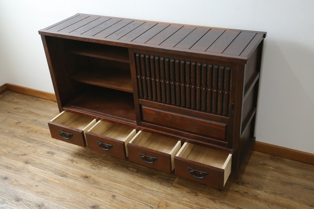 中古　美品　高級品　タモ材　職人手作りの水屋箪笥サイドボード　(R-086031)