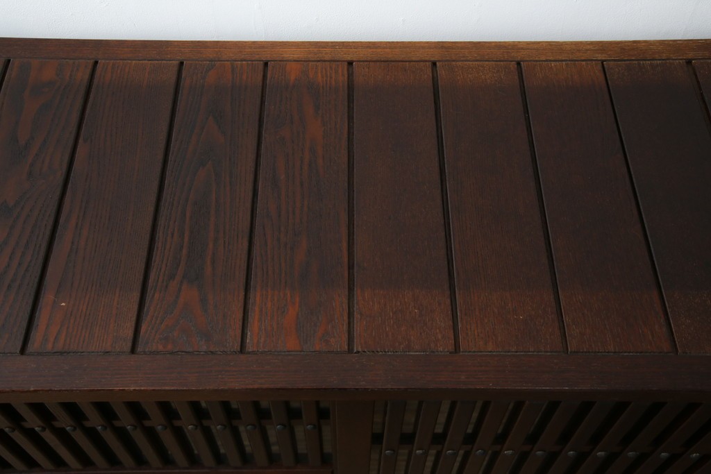 中古　美品　高級品　タモ材　職人手作りの水屋箪笥サイドボード　(R-086031)