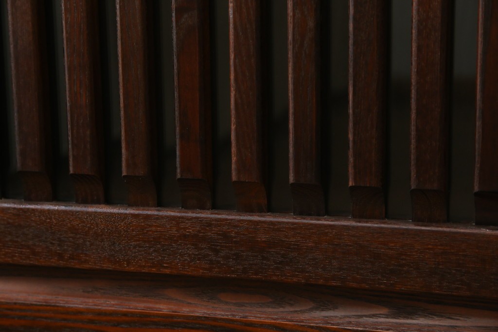 中古　美品　高級品　タモ材　職人手作りの水屋箪笥サイドボード　(R-086031)