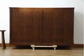 中古　美品　高級品　タモ材　職人手作りの水屋箪笥サイドボード　(R-086031)