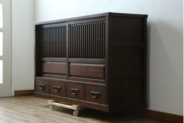 中古　美品　高級品　タモ材　職人手作りの水屋箪笥サイドボード　(R-086031)