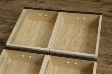 中古　美品　高級品　タモ材　職人手作りの水屋箪笥サイドボード　(R-086031)