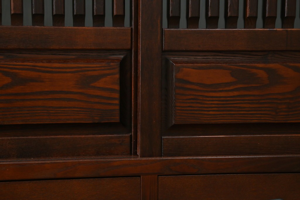 中古　美品　高級品　タモ材　職人手作りの水屋箪笥サイドボード　(R-086031)