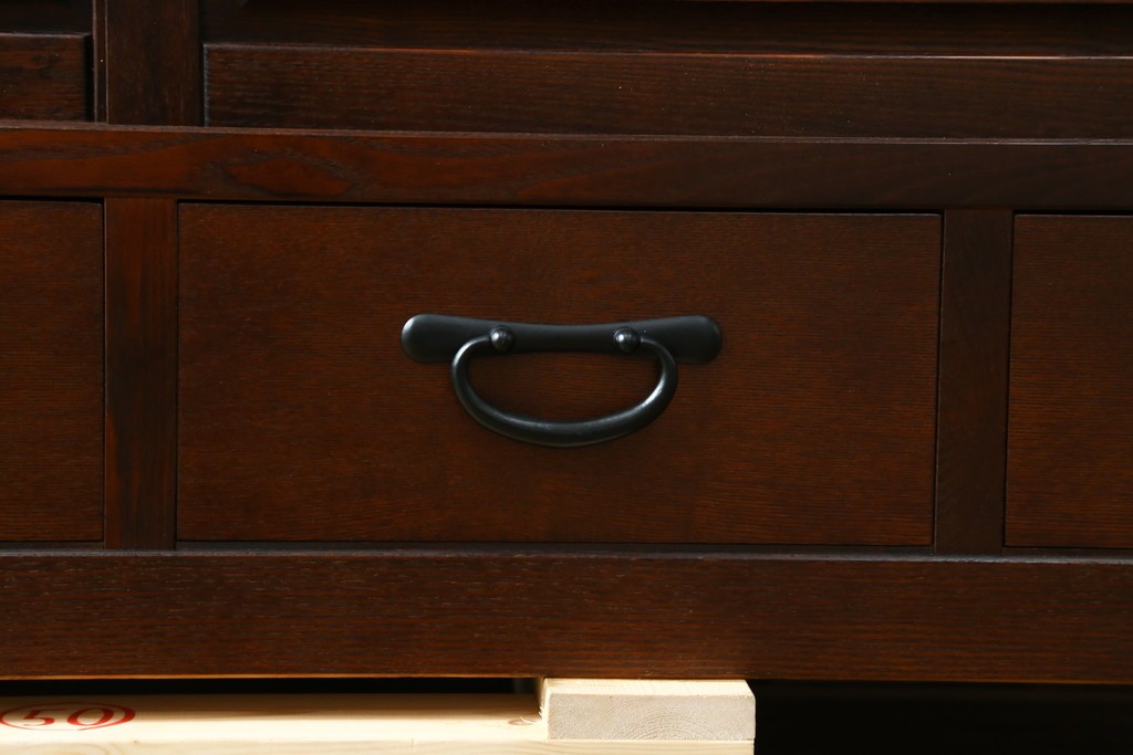 中古　美品　高級品　タモ材　職人手作りの水屋箪笥サイドボード　(R-086031)