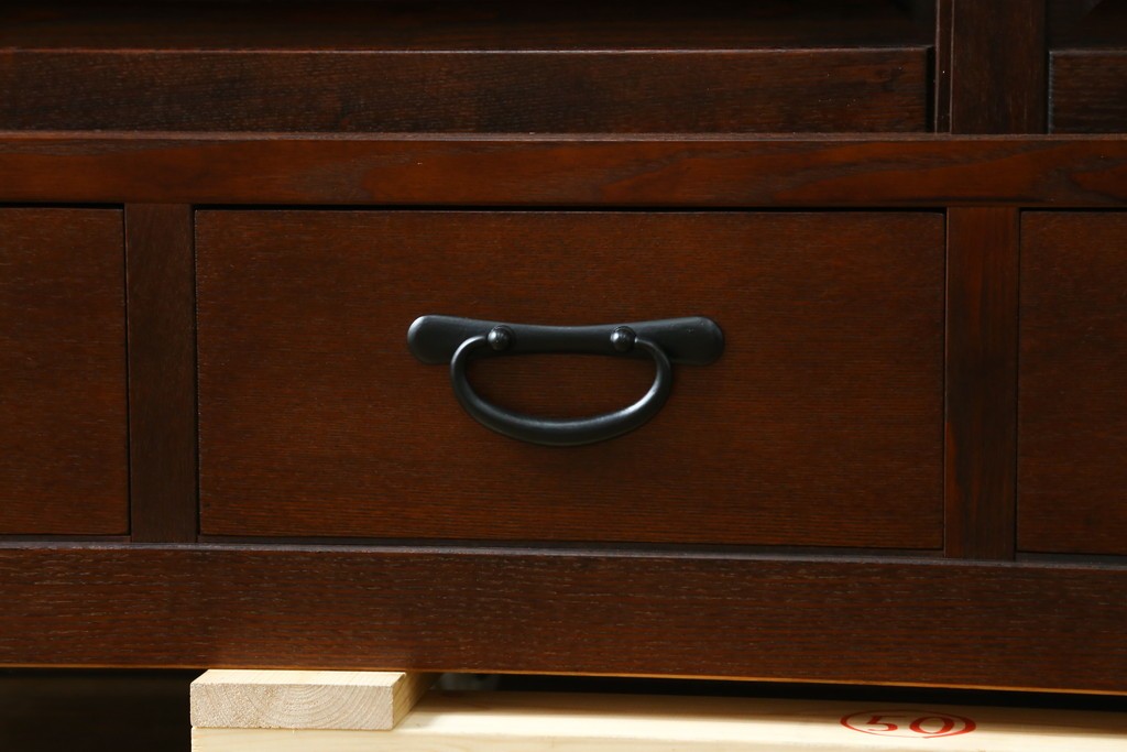 中古　美品　高級品　タモ材　職人手作りの水屋箪笥サイドボード　(R-086031)