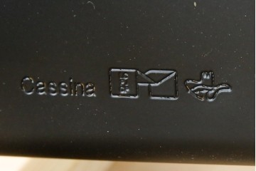 中古　美品　Cassina(カッシーナ)　本革　Le Corbusier(ル・コルビュジエ)が生んだ名作、LC4シェーズロング　定価約133万円　(R-086032)