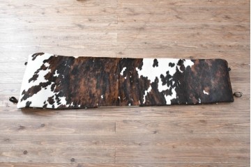 中古　美品　Cassina(カッシーナ)　本革　Le Corbusier(ル・コルビュジエ)が生んだ名作、LC4シェーズロング　定価約133万円　(R-086032)