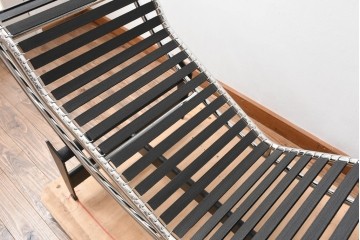 中古　美品　Cassina(カッシーナ)　本革　Le Corbusier(ル・コルビュジエ)が生んだ名作、LC4シェーズロング　定価約133万円　(R-086032)