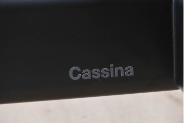 中古　美品　Cassina(カッシーナ)　本革　Le Corbusier(ル・コルビュジエ)が生んだ名作、LC4シェーズロング　定価約133万円　(R-086032)