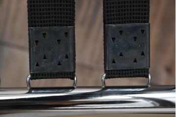 中古　美品　Cassina(カッシーナ)　本革　Le Corbusier(ル・コルビュジエ)が生んだ名作、LC4シェーズロング　定価約133万円　(R-086032)
