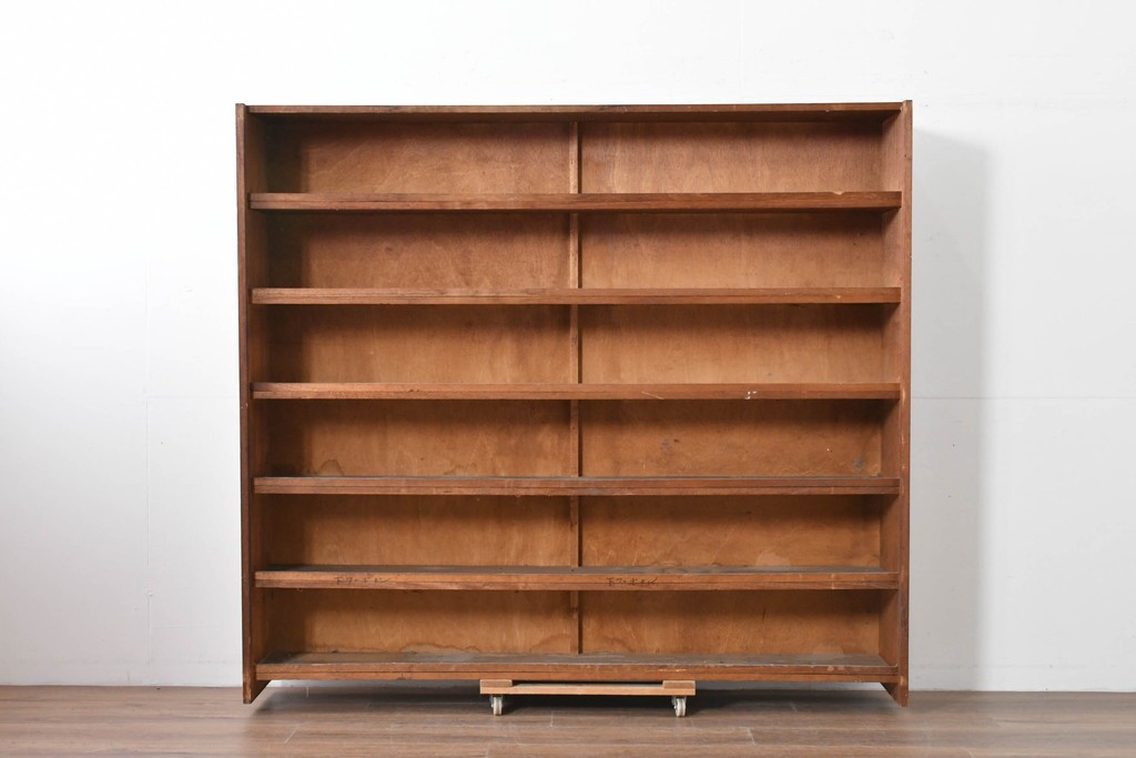 和製ヴィンテージ　たっぷり収納できるシンプルな木製本棚　(R-086036)