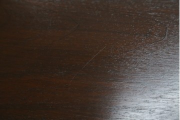 イギリスヴィンテージ　Burton Reproductions Limited　マホガニー材　上品な木肌を楽しめる猫脚のトールチェスト　(R-086039)