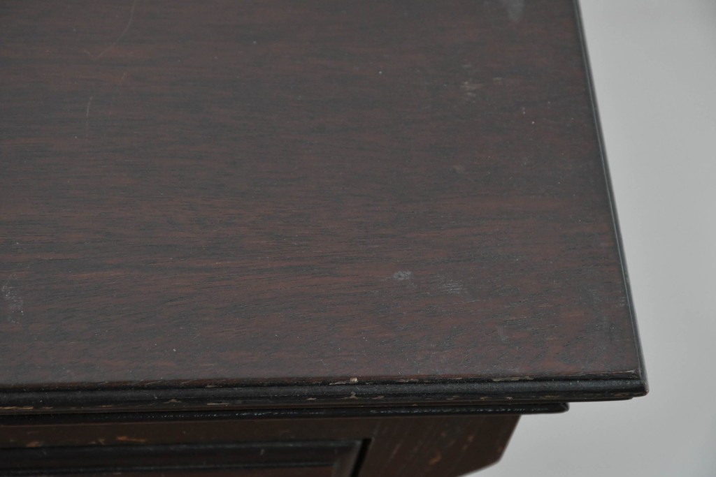 イギリスヴィンテージ　Burton Reproductions Limited　マホガニー材　上品な木肌を楽しめる猫脚のトールチェスト　(R-086039)