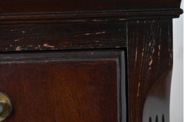 イギリスヴィンテージ　Burton Reproductions Limited　マホガニー材　上品な木肌を楽しめる猫脚のトールチェスト　(R-086039)