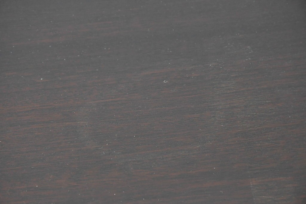 イギリスヴィンテージ　Burton Reproductions Limited　マホガニー材　上品な木肌を楽しめる猫脚のトールチェスト　(R-086039)