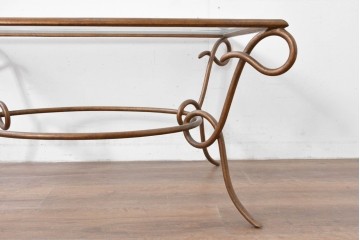 中古　美品　最高級品　アメリカ最高峰家具ブランド　CENTURY(センチュリー)　曲線フレームの美しいガラストップローテーブル　(R-086040)