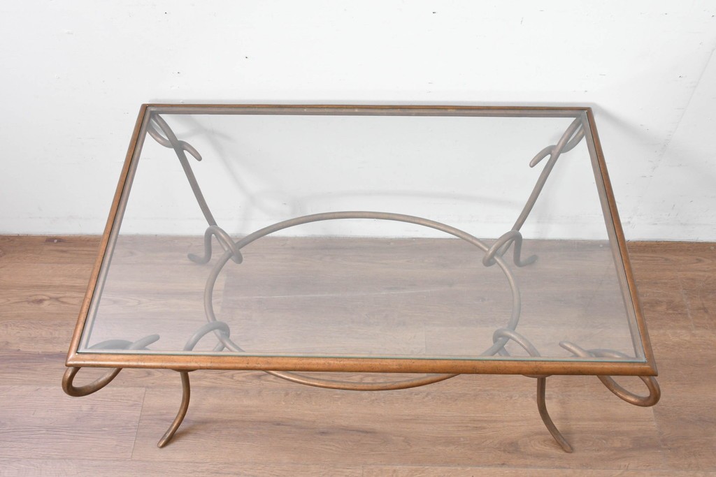 中古　美品　最高級品　アメリカ最高峰家具ブランド　CENTURY(センチュリー)　曲線フレームの美しいガラストップローテーブル　(R-086040)