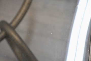 中古　美品　最高級品　アメリカ最高峰家具ブランド　CENTURY(センチュリー)　曲線フレームの美しいガラストップローテーブル　(R-086040)