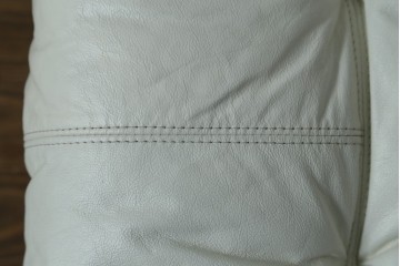 中古　希少な廃番品　EKORNES(エコーネス)　最上級クラス　ドルチェシリーズ　ゆったりとしたつくりのストレスレスチェアとオットマンのセット　定価約50万円　(R-086041)