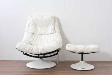 中古　希少な廃番品　EKORNES(エコーネス)　最上級クラス　ドルチェシリーズ　ゆったりとしたつくりのストレスレスチェアとオットマンのセット　定価約50万円　(R-086041)