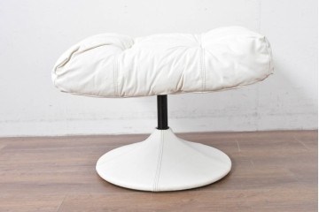 中古　希少な廃番品　EKORNES(エコーネス)　最上級クラス　ドルチェシリーズ　ゆったりとしたつくりのストレスレスチェアとオットマンのセット　定価約50万円　(R-086041)