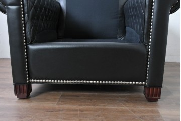 中古　超美品　アメリカ最高級ブランド　センチュリー(CENTURY)　レザーキルティングが魅力の1人掛けソファとオットマンセット　定価約135万円　(R-086042)