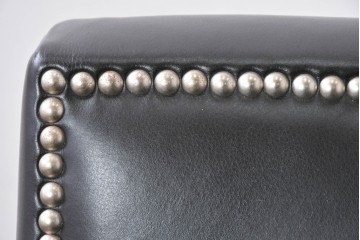 中古　超美品　アメリカ最高級ブランド　センチュリー(CENTURY)　レザーキルティングが魅力の1人掛けソファとオットマンセット　定価約135万円　(R-086042)