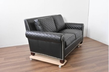 中古　超美品　アメリカ最高級ブランド　センチュリー(CENTURY)　レザーキルティングが魅力の2人掛けソファ　定価約180万円　(R-086043)