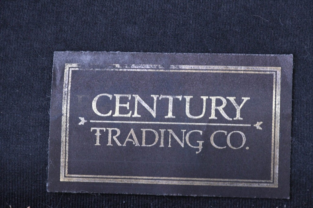 中古　超美品　アメリカ最高級ブランド　センチュリー(CENTURY)　レザーキルティングが魅力の2人掛けソファ　定価約180万円　(R-086043)