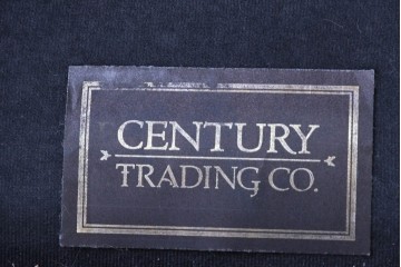 中古　超美品　アメリカ最高級ブランド　センチュリー(CENTURY)　レザーキルティングが魅力の2人掛けソファ　定価約180万円　(R-086043)