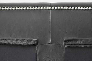 中古　超美品　アメリカ最高級ブランド　センチュリー(CENTURY)　レザーキルティングが魅力の2人掛けソファ　定価約180万円　(R-086043)