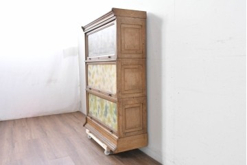 和製アンティーク　段ごとに異なる意匠が楽しめるフラップ扉のスタッキングブックケース　(R-086045)