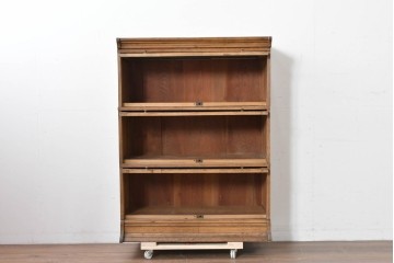 和製アンティーク　段ごとに異なる意匠が楽しめるフラップ扉のスタッキングブックケース　(R-086045)