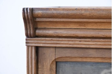 和製アンティーク　段ごとに異なる意匠が楽しめるフラップ扉のスタッキングブックケース　(R-086045)