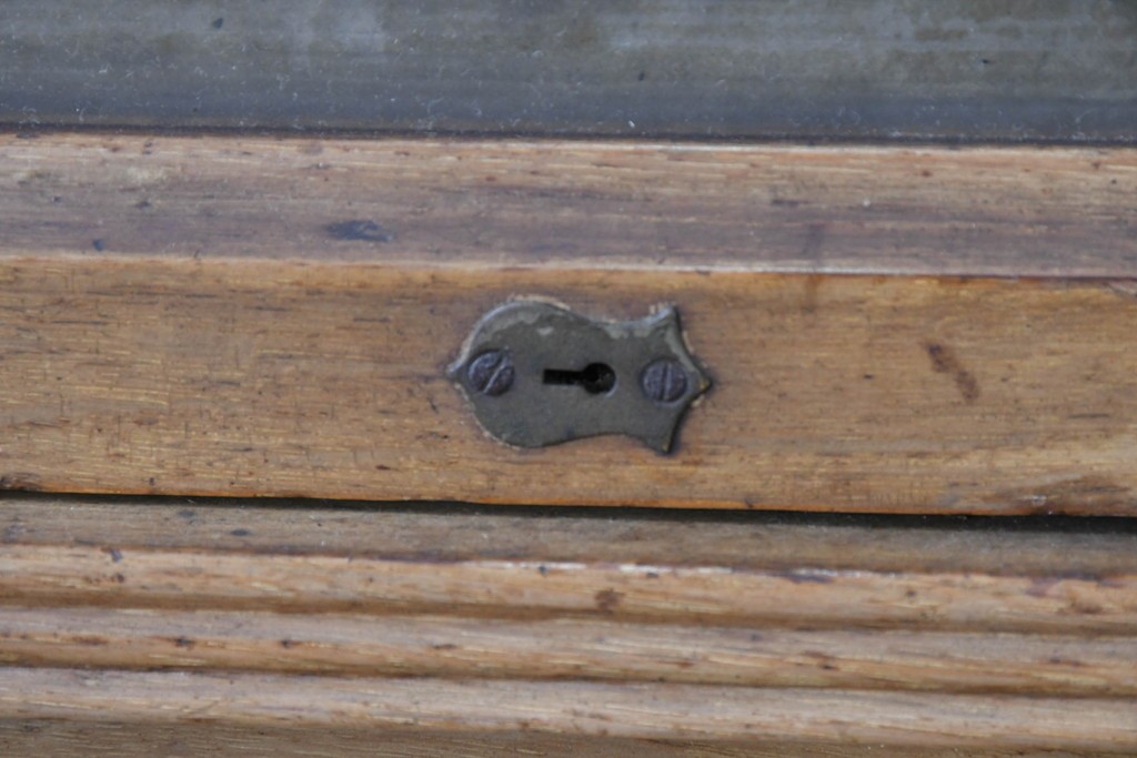 和製アンティーク　段ごとに異なる意匠が楽しめるフラップ扉のスタッキングブックケース　(R-086045)