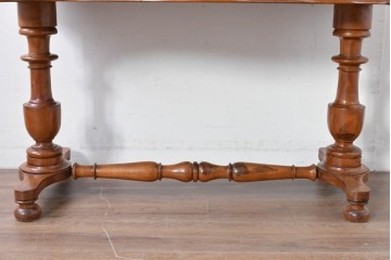 イギリスアンティーク　バーチ材　透かし彫りが優雅なコンソールテーブル　(R-086046)