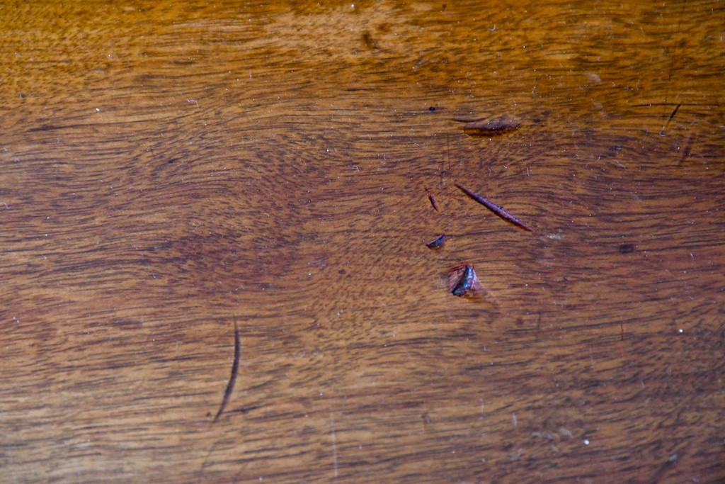 イギリスアンティーク　バーチ材　透かし彫りが優雅なコンソールテーブル　(R-086046)