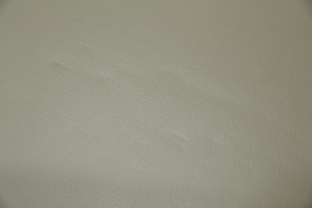 中古　美品　宮崎椅子製作所　村澤一晃デザイン　本革　チェリー材を使用したなめらかな曲線フレームのPePe(ペペ)アームチェア2脚　セット定価約20万6千円　(R-086047)