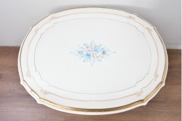 中古　高級輸入家具　ロココ調の装飾が可愛らしいガラス天板付きのローテーブル　(R-086048)