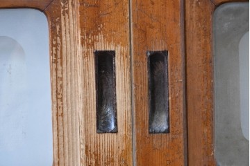 アンティーク建具　昭和初期　腰板欅(ケヤキ)材　裏ガラス付き　細やかな縦格子が美しい格子戸3枚セット　(R-086049)