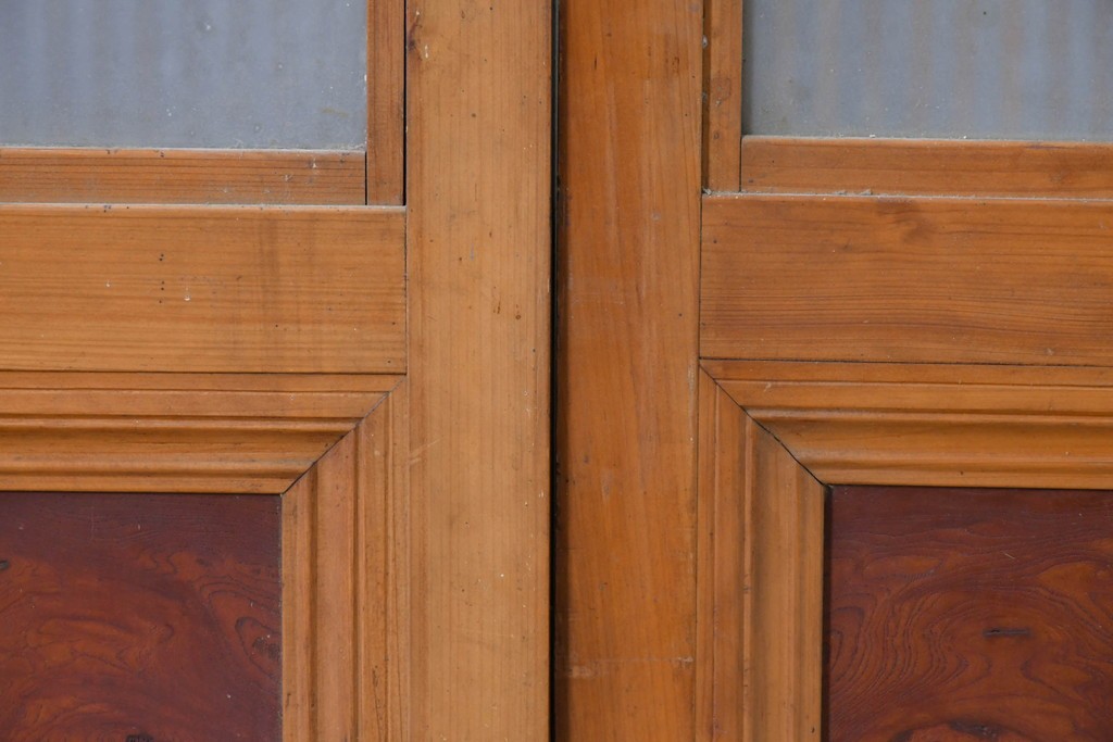 アンティーク建具　昭和初期　腰板欅(ケヤキ)材　裏ガラス付き　細やかな縦格子が美しい格子戸3枚セット　(R-086049)